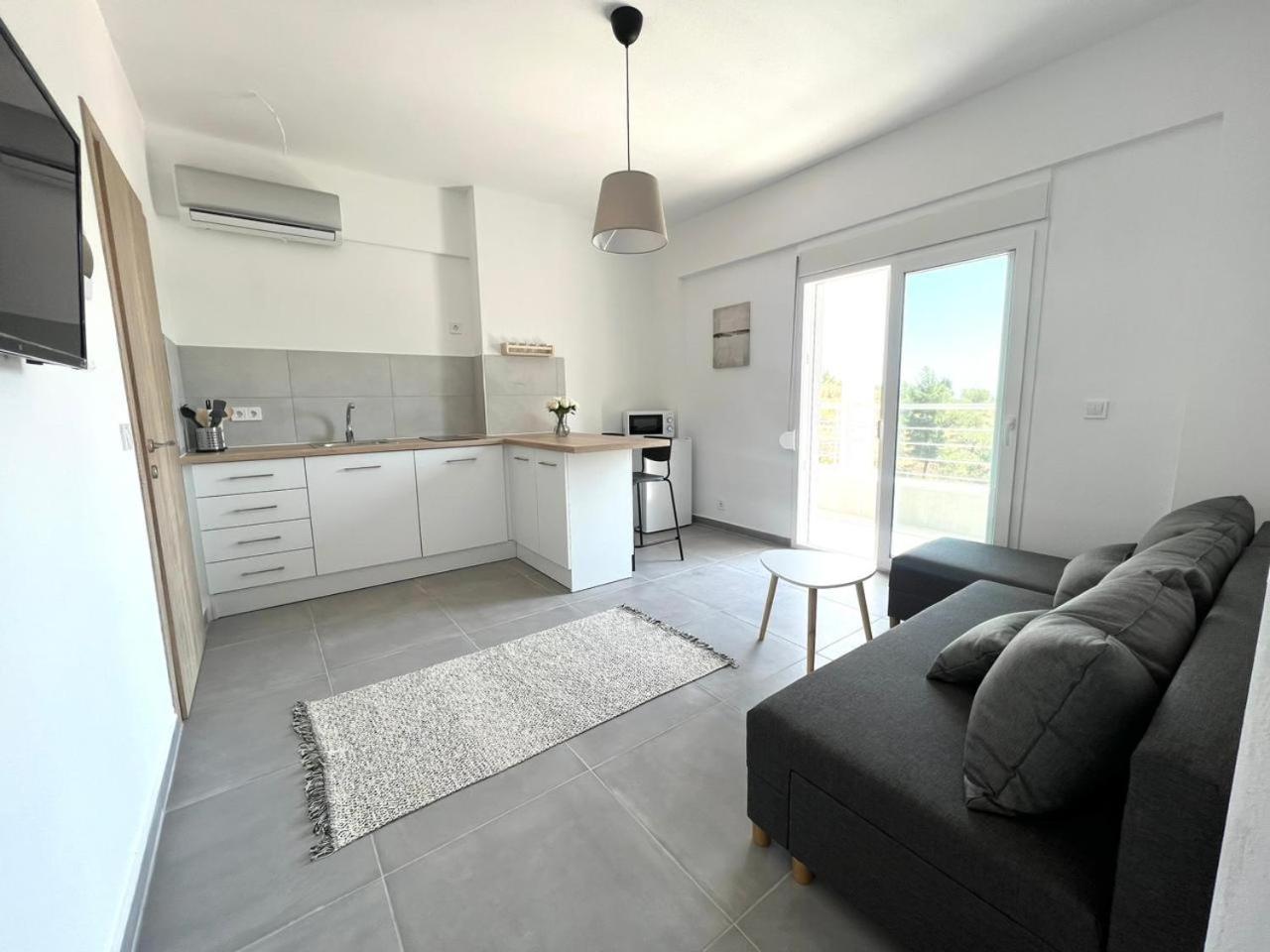 Sithonian Suites Áyios Nikólaos Ngoại thất bức ảnh